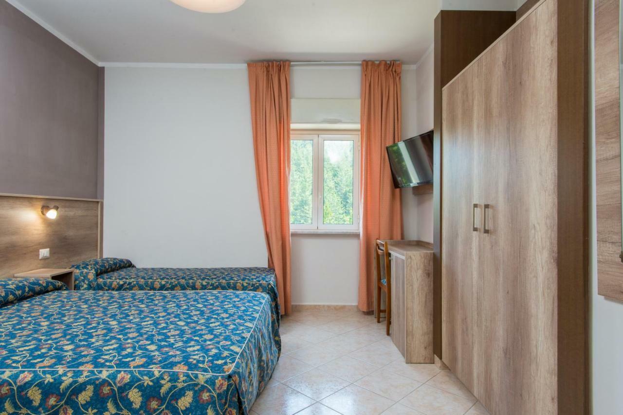 Hotel Tasso Camigliatello Silano Zewnętrze zdjęcie
